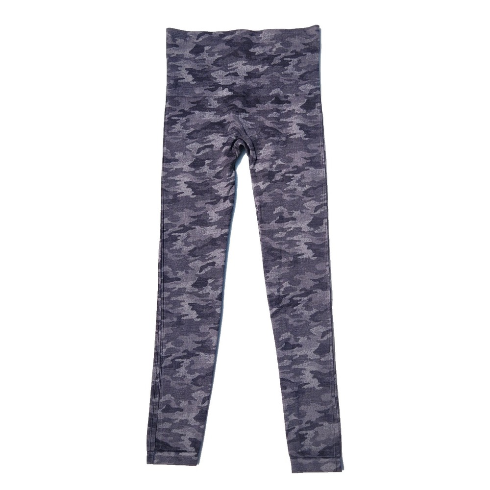 women's SPANX Look at‎ Me Now seamless Cropped black CAMO leggings size XL